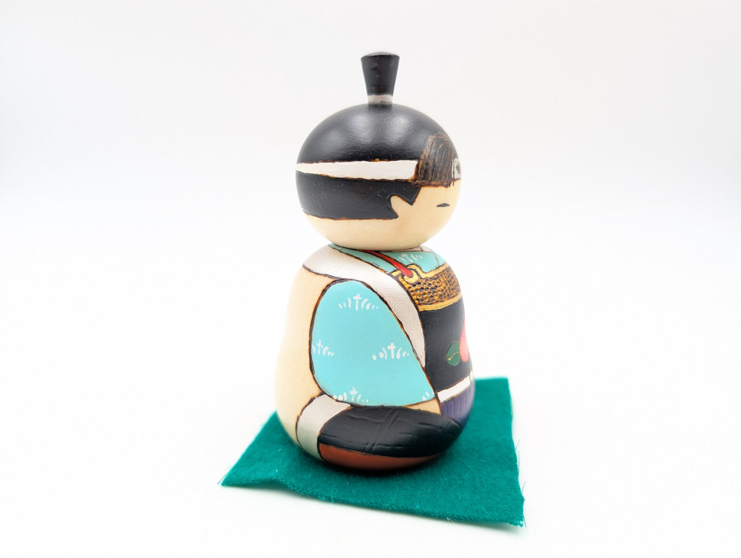Kokeshi Momotaro