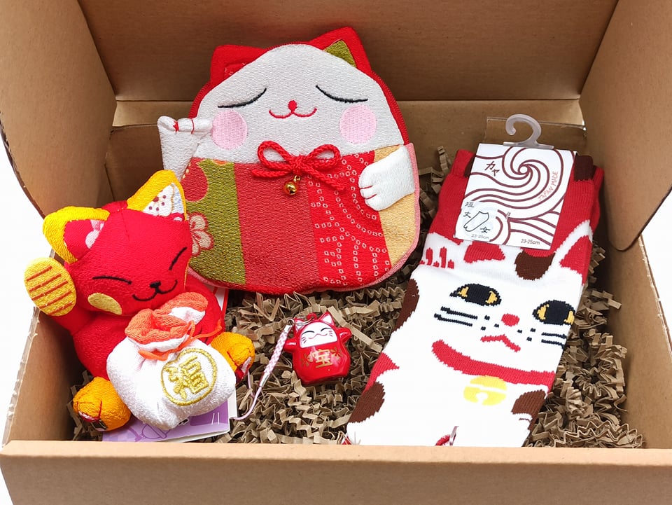 Neko Box Red & White