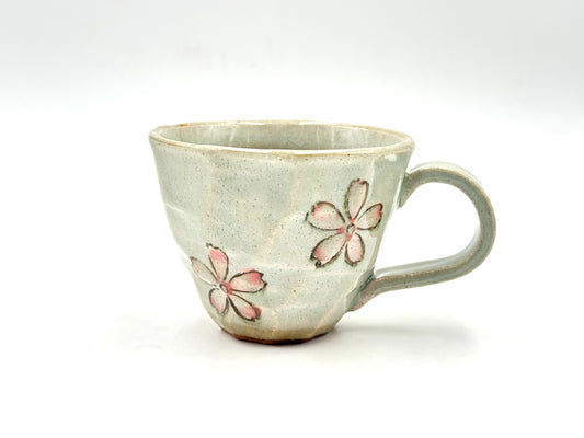 Sakura mug with handle