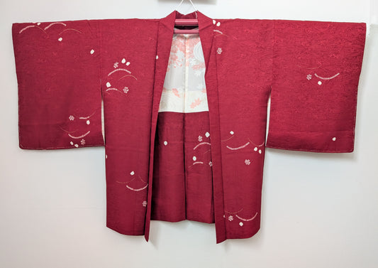 Haori bordeaux con motivo damascato