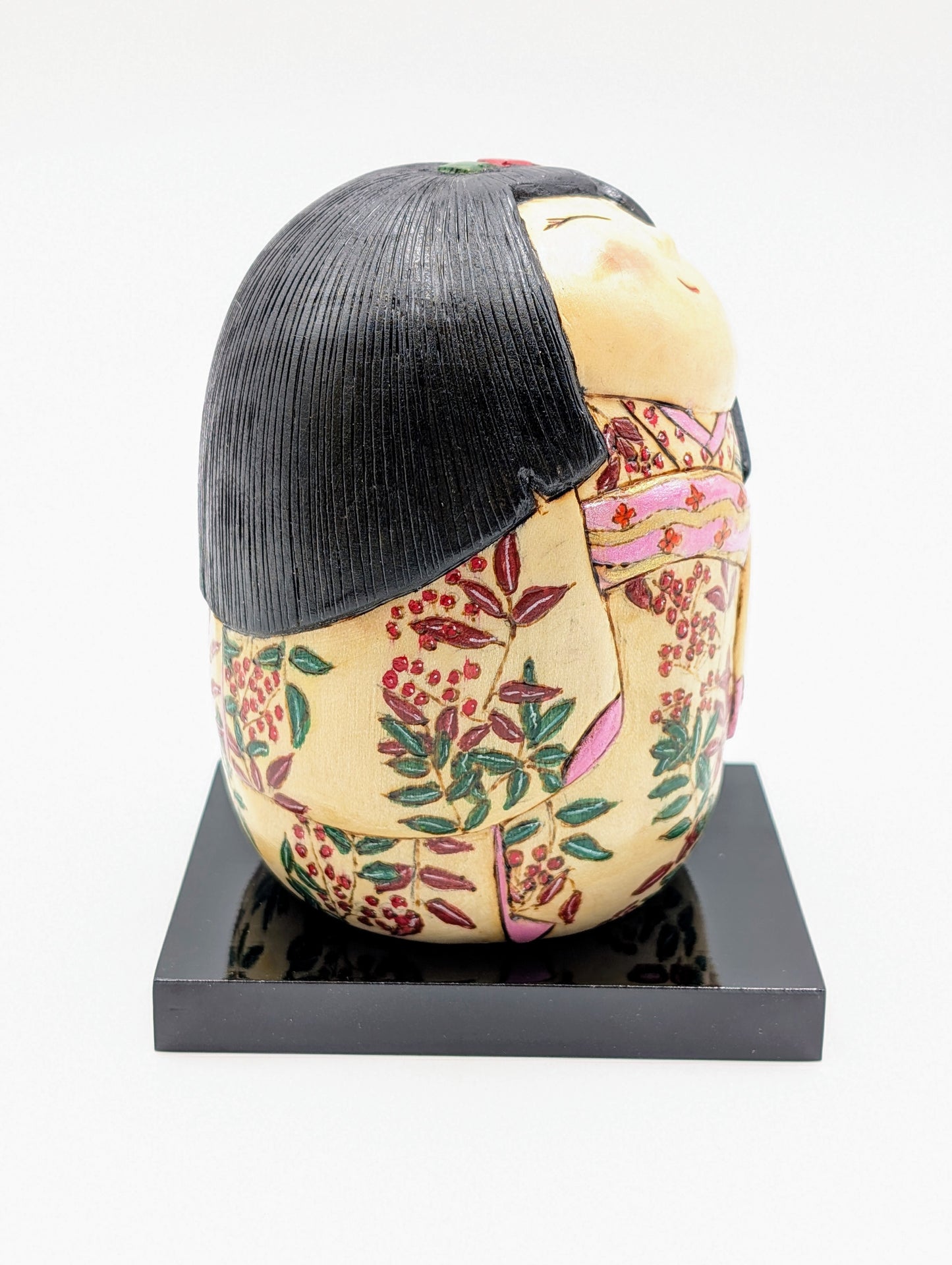 Kokeshi Hohoemi