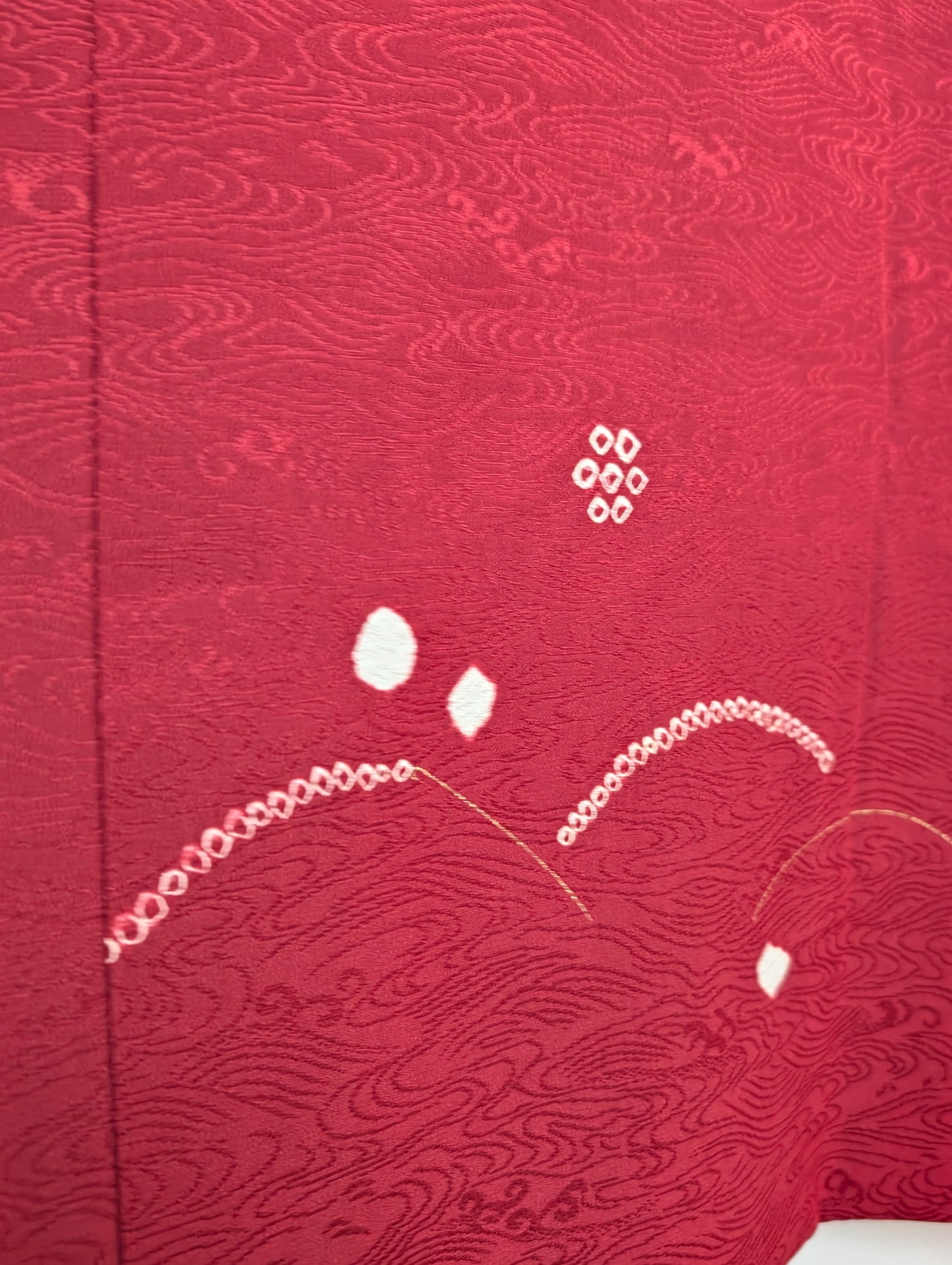 Haori bordeaux con motivo damascato