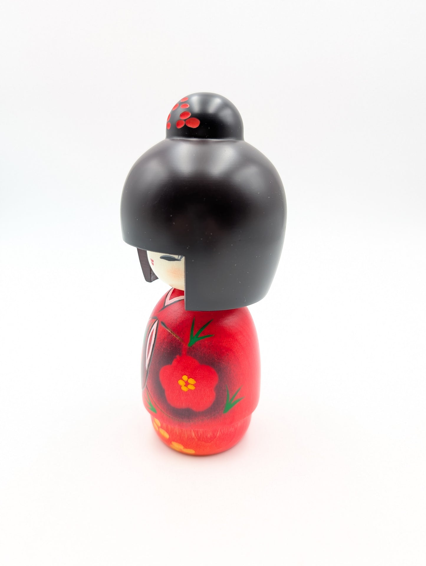 Kokeshi Hohoemi