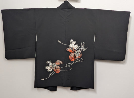 Haori con motivo ricamato