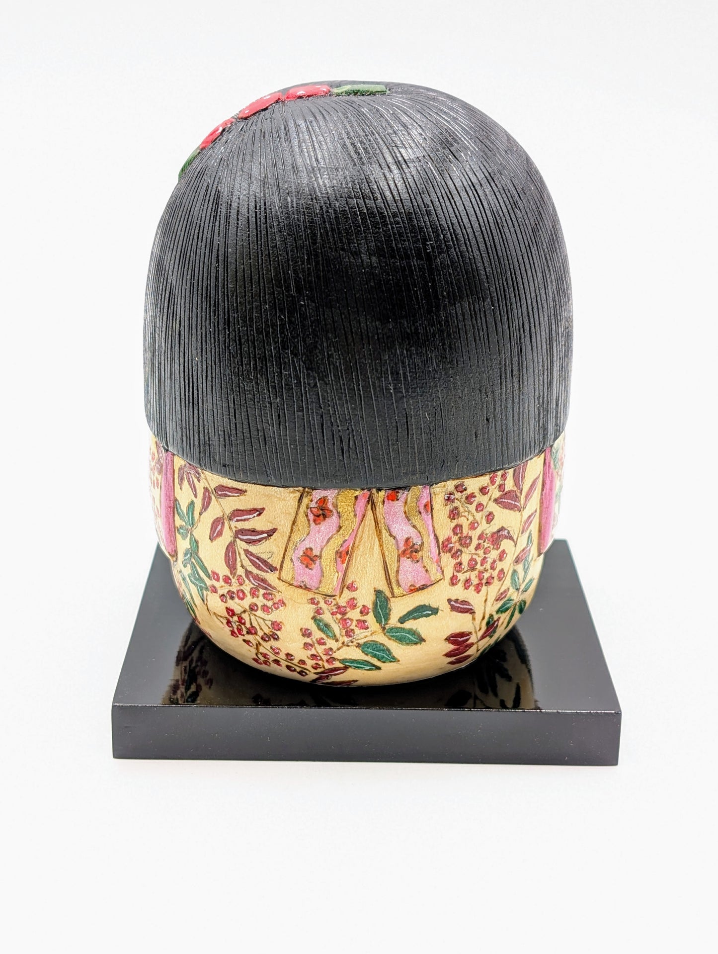 Kokeshi Hohoemi