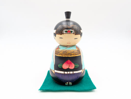 Kokeshi Momotaro
