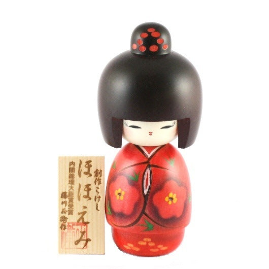 Kokeshi Hohoemi